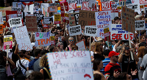 protesta en Londres contra la visita de Trump Multitudinaria protesta en Londres contra la visita de Trump